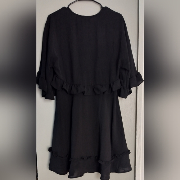 Black Flutter Sleeve V-Neck Midi Dress - Picture 3 of 6